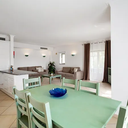 Apartment Bicos By
